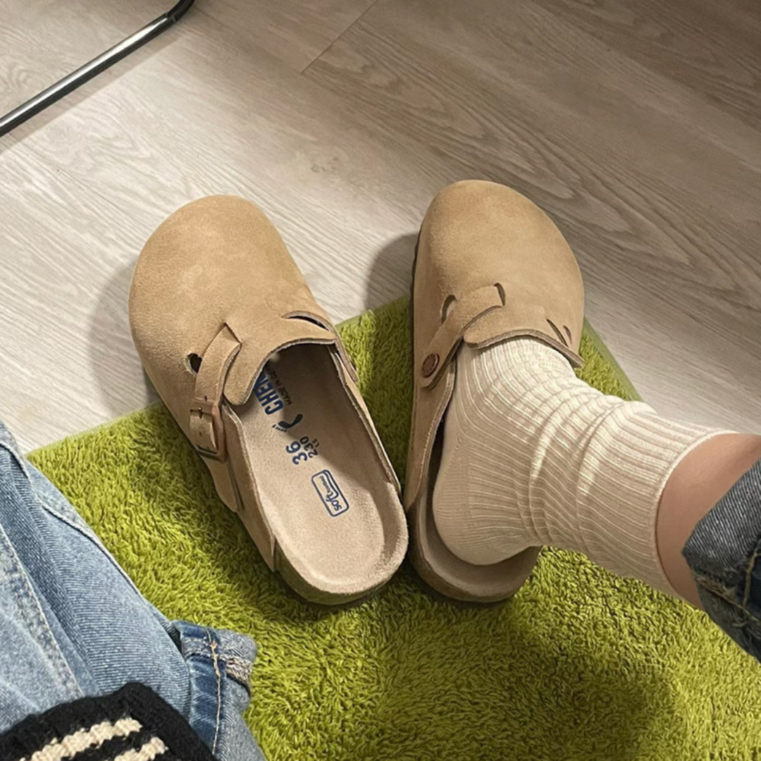 Adjustable Cushioned Slippers