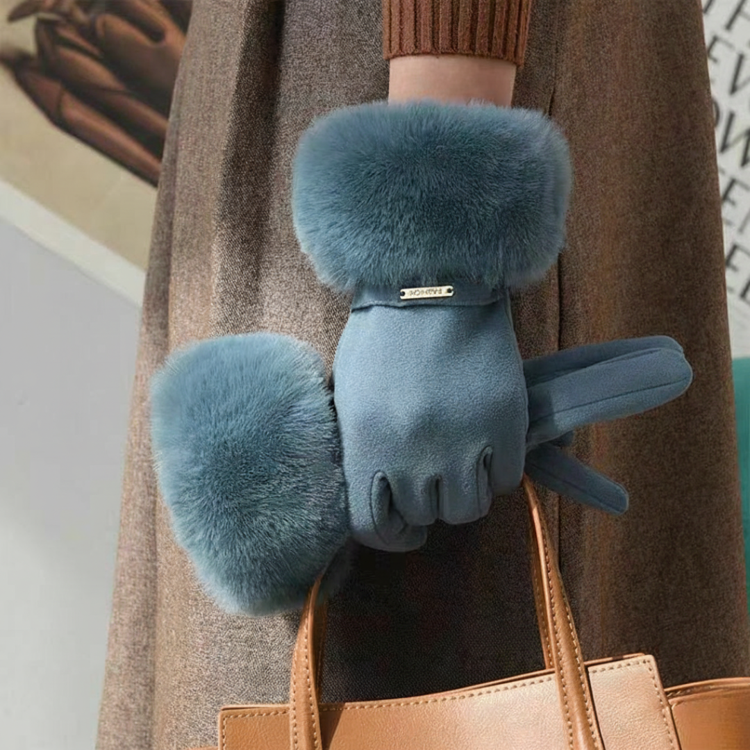 Fitted Winter Gloves with Fur Trim for Women – Cozy Cold Weather Protection Caliboot