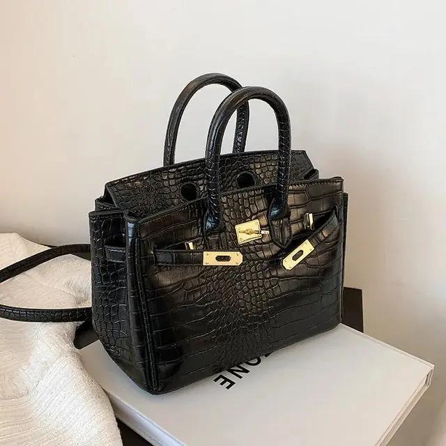 Elegant Handbag for Women – Spacious & Versatile Design-Caliboot