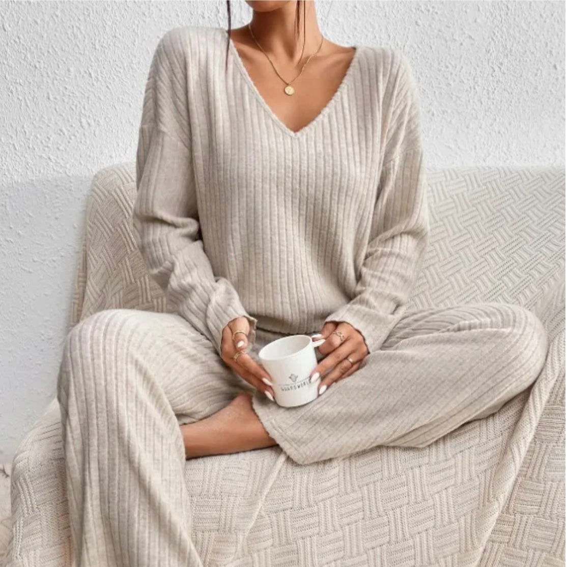 Women's V-Neck Knit Two-Piece Set