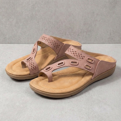 Relaxed Fit Women's Toe-Post Sandals Metallic Accents
