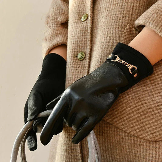 Women's Fitted Wrist Gloves Chain Accent
