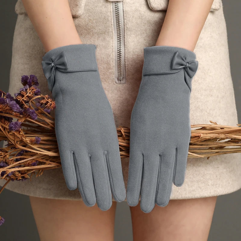 "Velvet Touch" Bow Gloves Caliboot