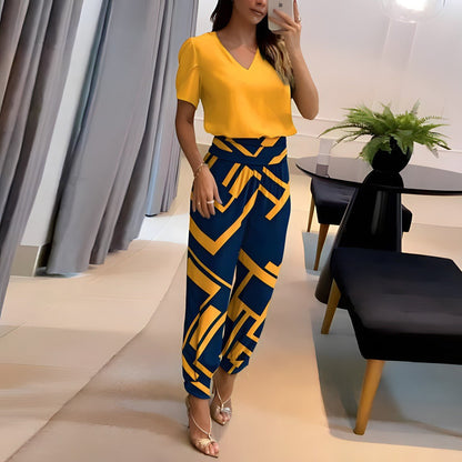 Women's 2-Piece V-Neck Patterned Set