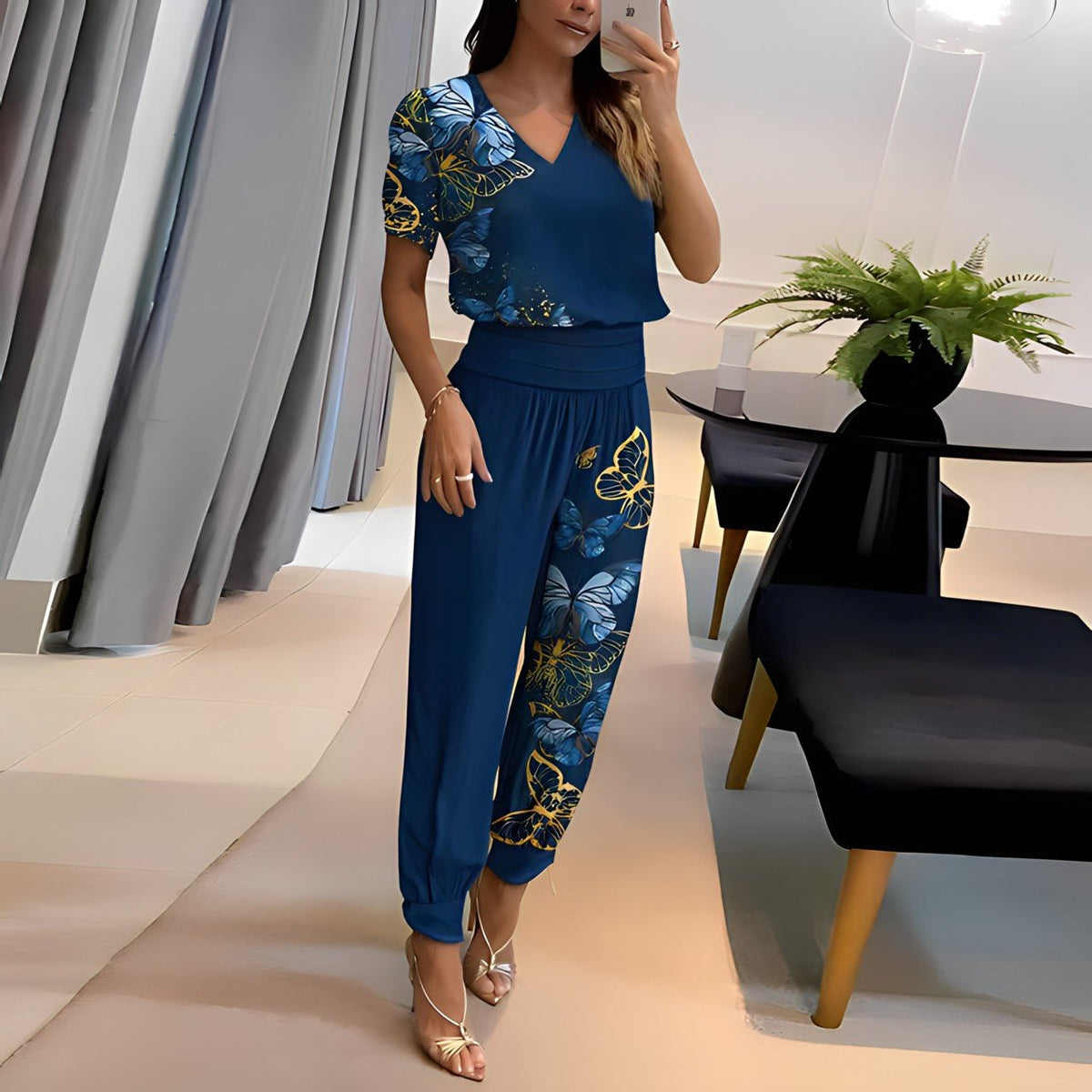 Women's Printed V-Neck Set