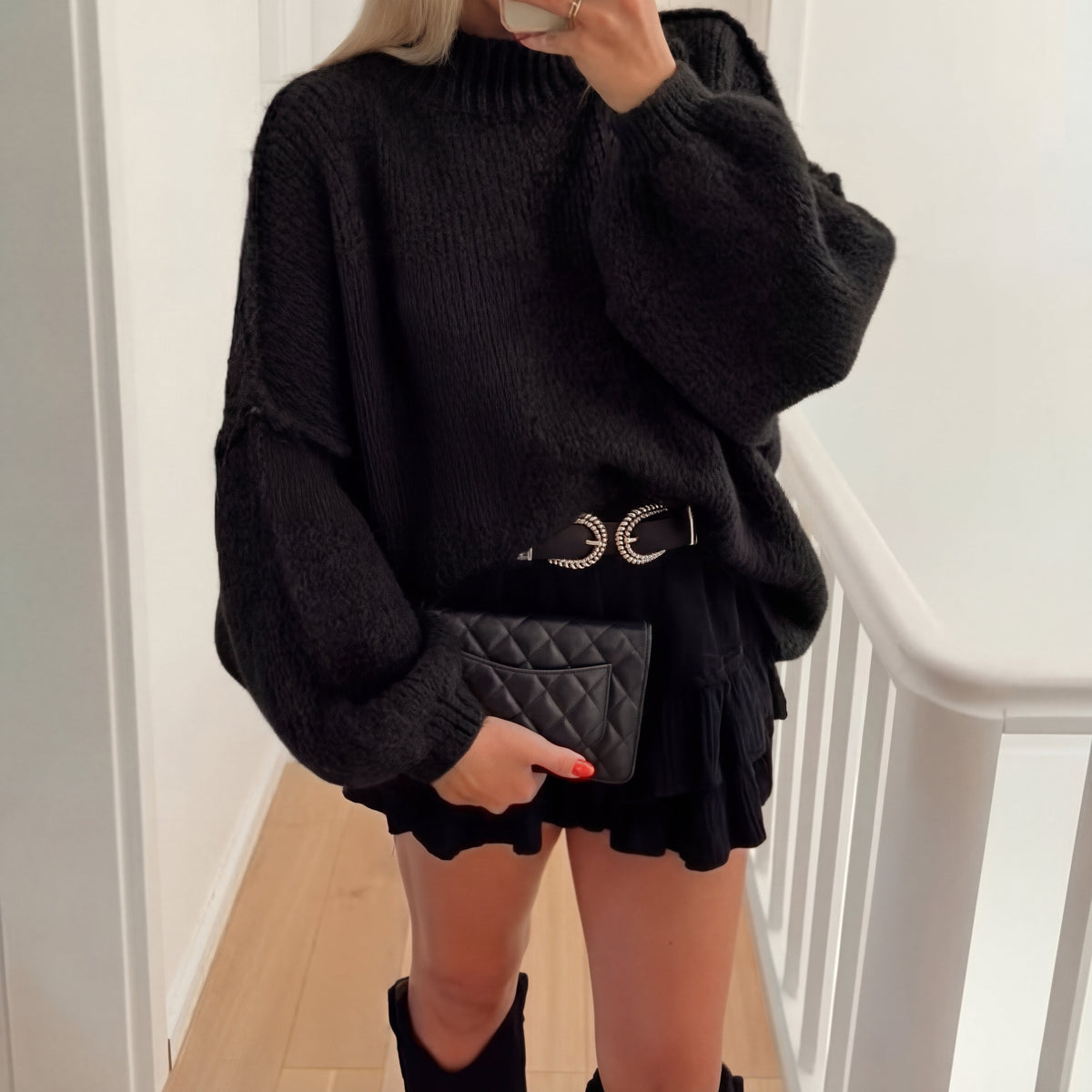 Women's Round Neck Balloon Sleeve Sweater