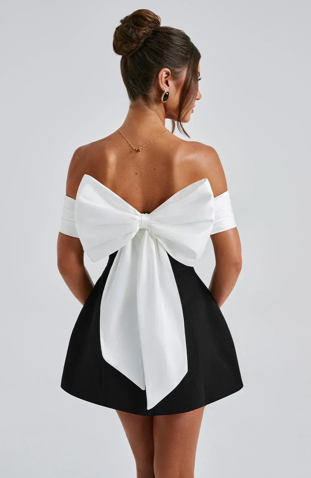 Women's Elegant Mini Dress Modern Bow Detail