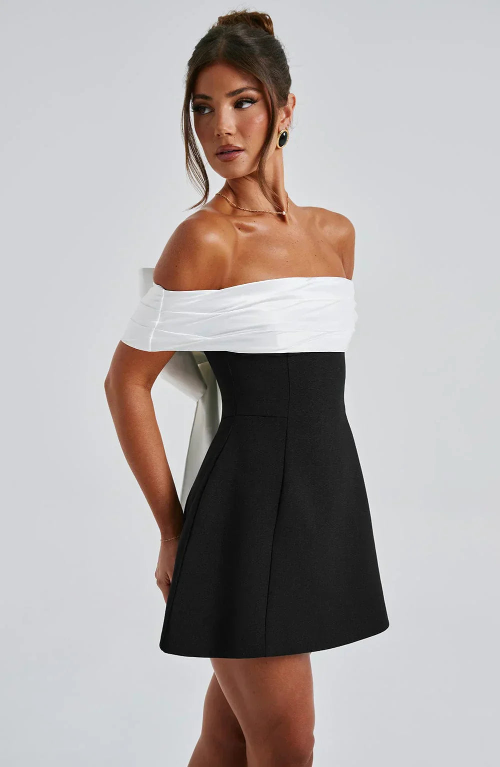 Women's Elegant Mini Dress Modern Bow Detail