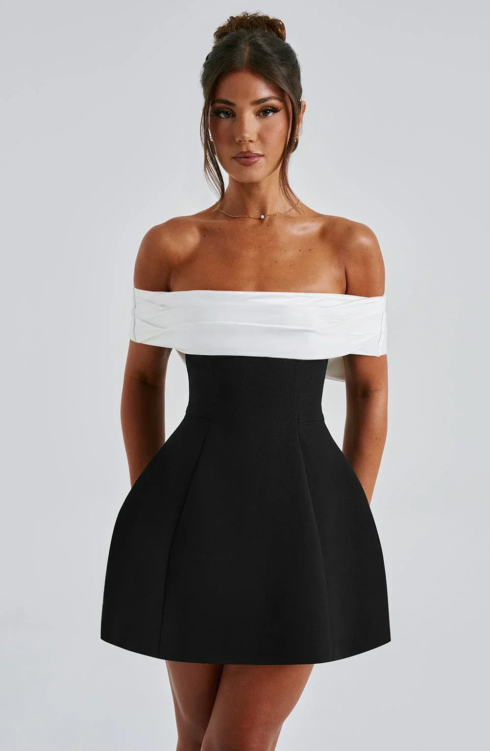 Women's Elegant Mini Dress Modern Bow Detail