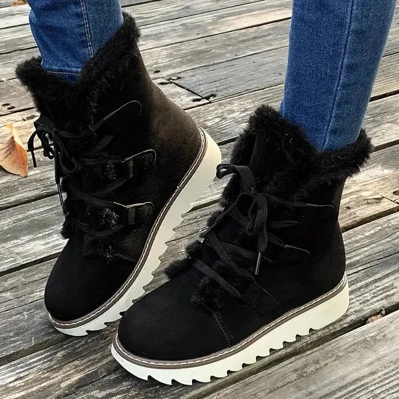 Women's Textured Flat Boots Padded Collar