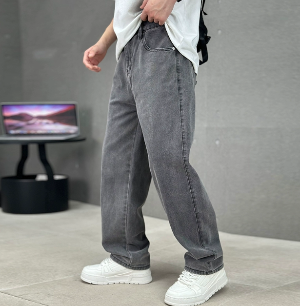 Martin Men's Loose Fit Jeans